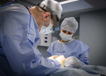 maxillofacial surgeons in theatre